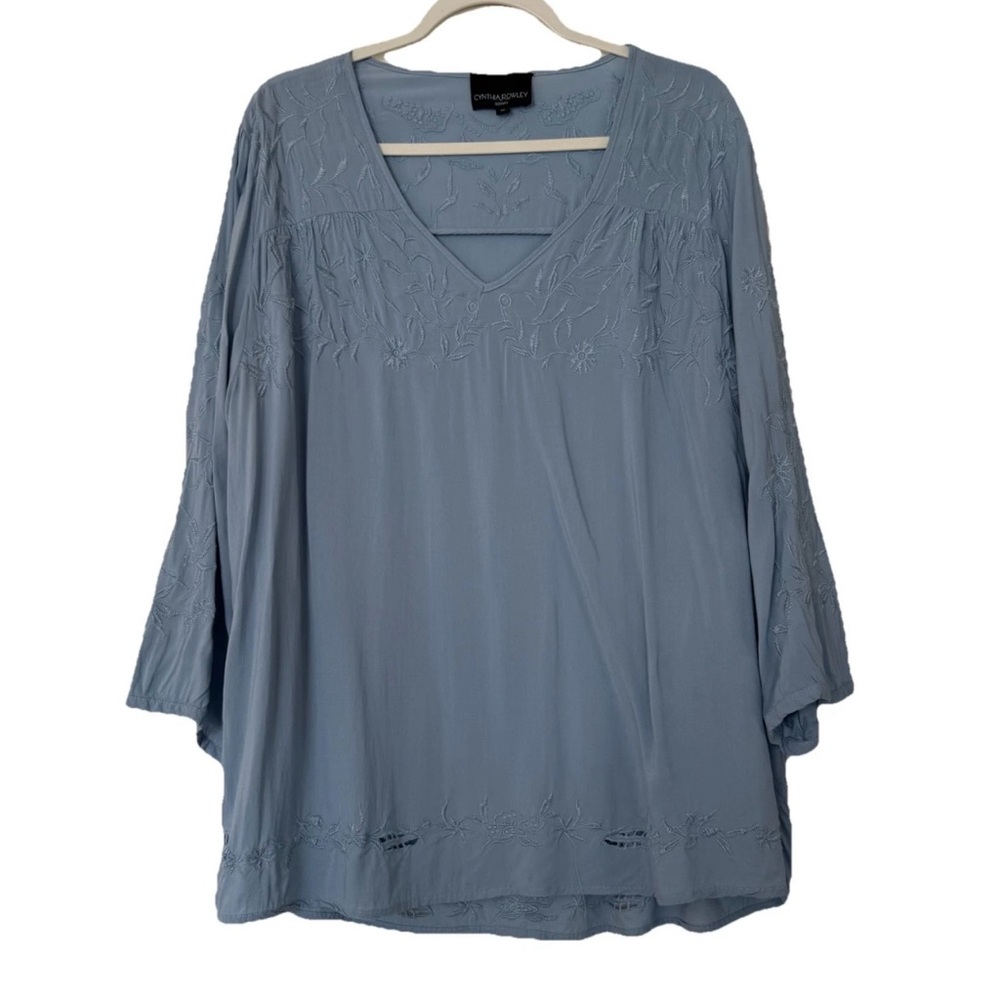 Cynthia Rowley embroidered v-neck Blouse, Light Blue, Sz 1X